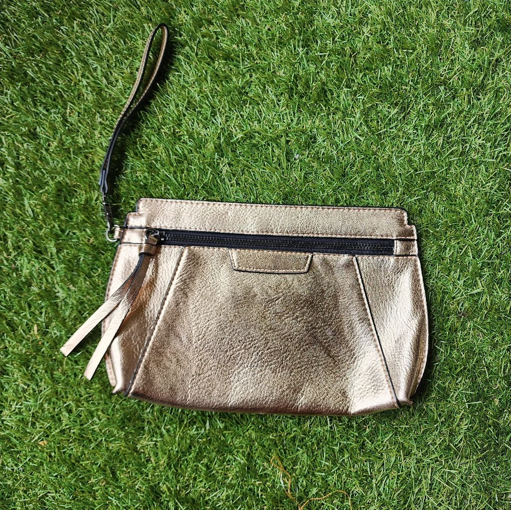Metallic Express Wristlet - Picture 1 of 4